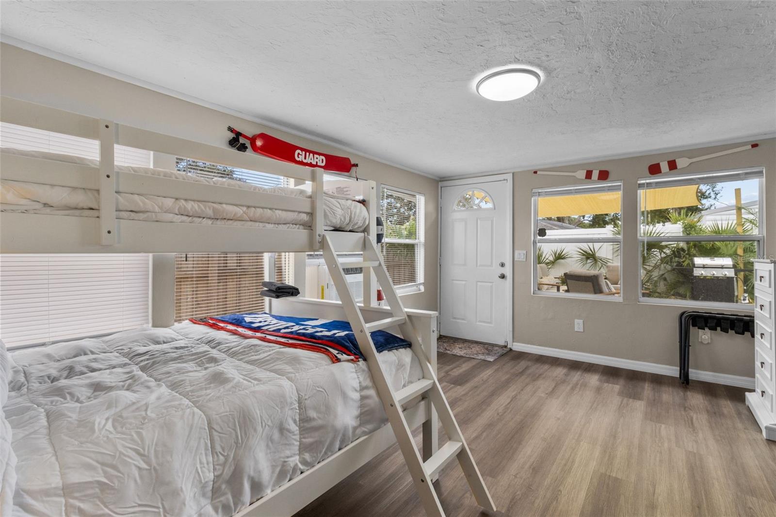 Image 30 of 51 For 3507 Oxford Drive W