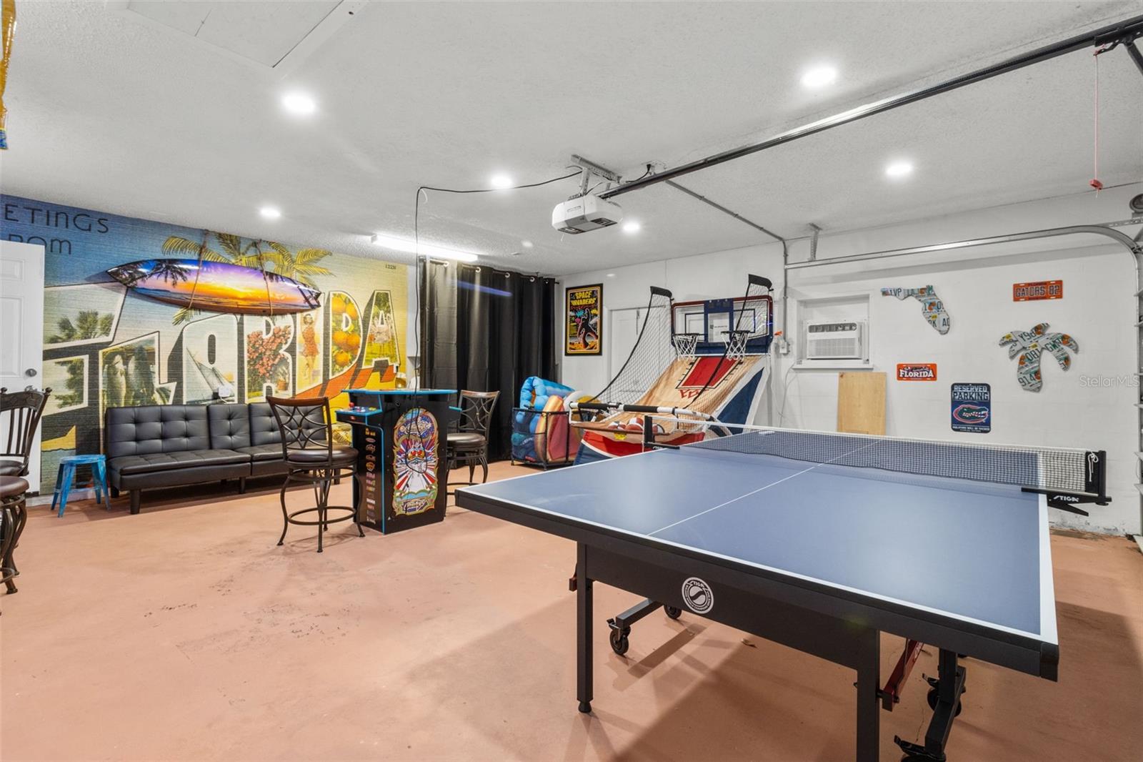 Image 31 of 51 For 3507 Oxford Drive W