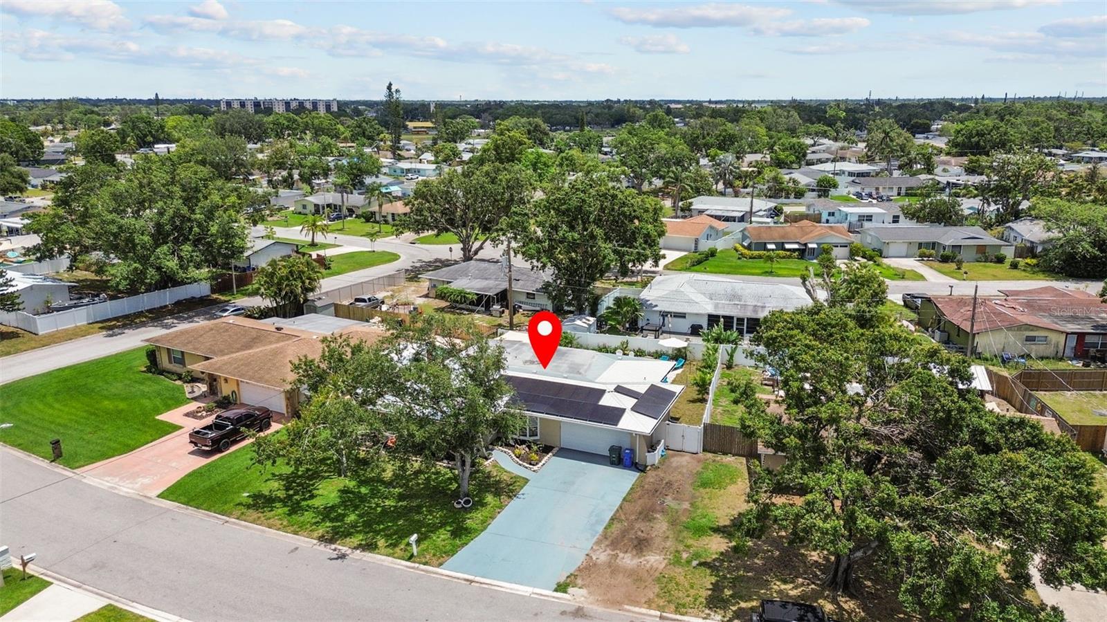 Image 42 of 51 For 3507 Oxford Drive W