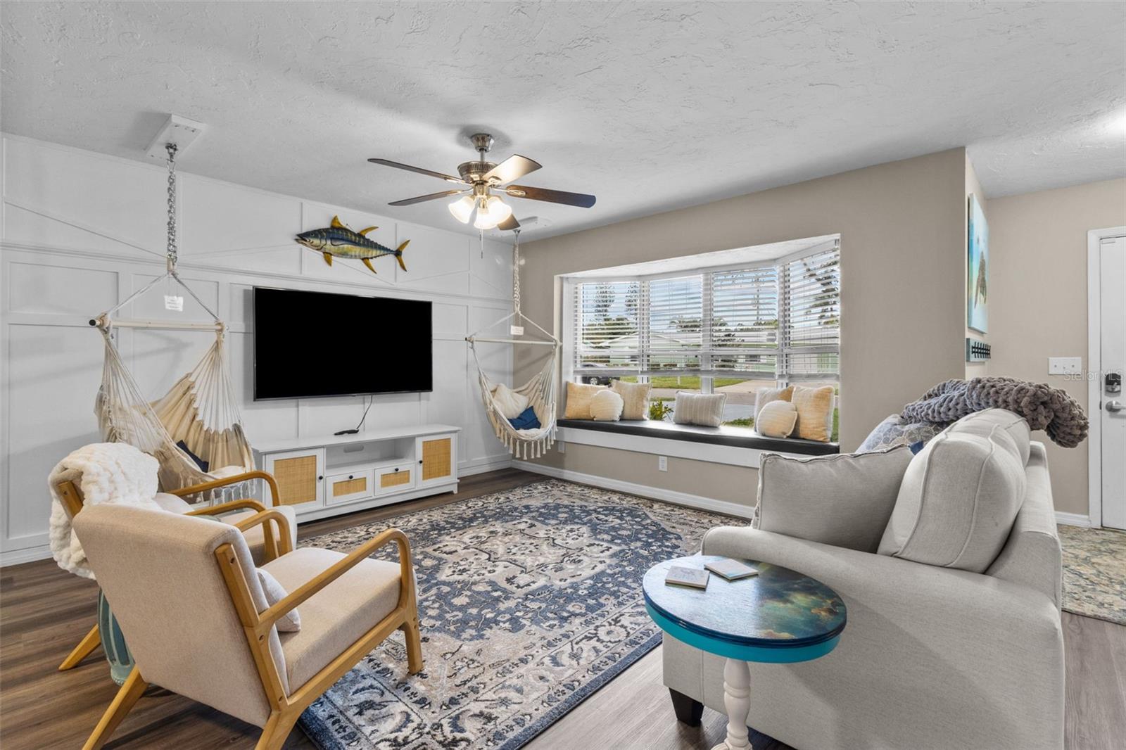 Image 8 of 51 For 3507 Oxford Drive W