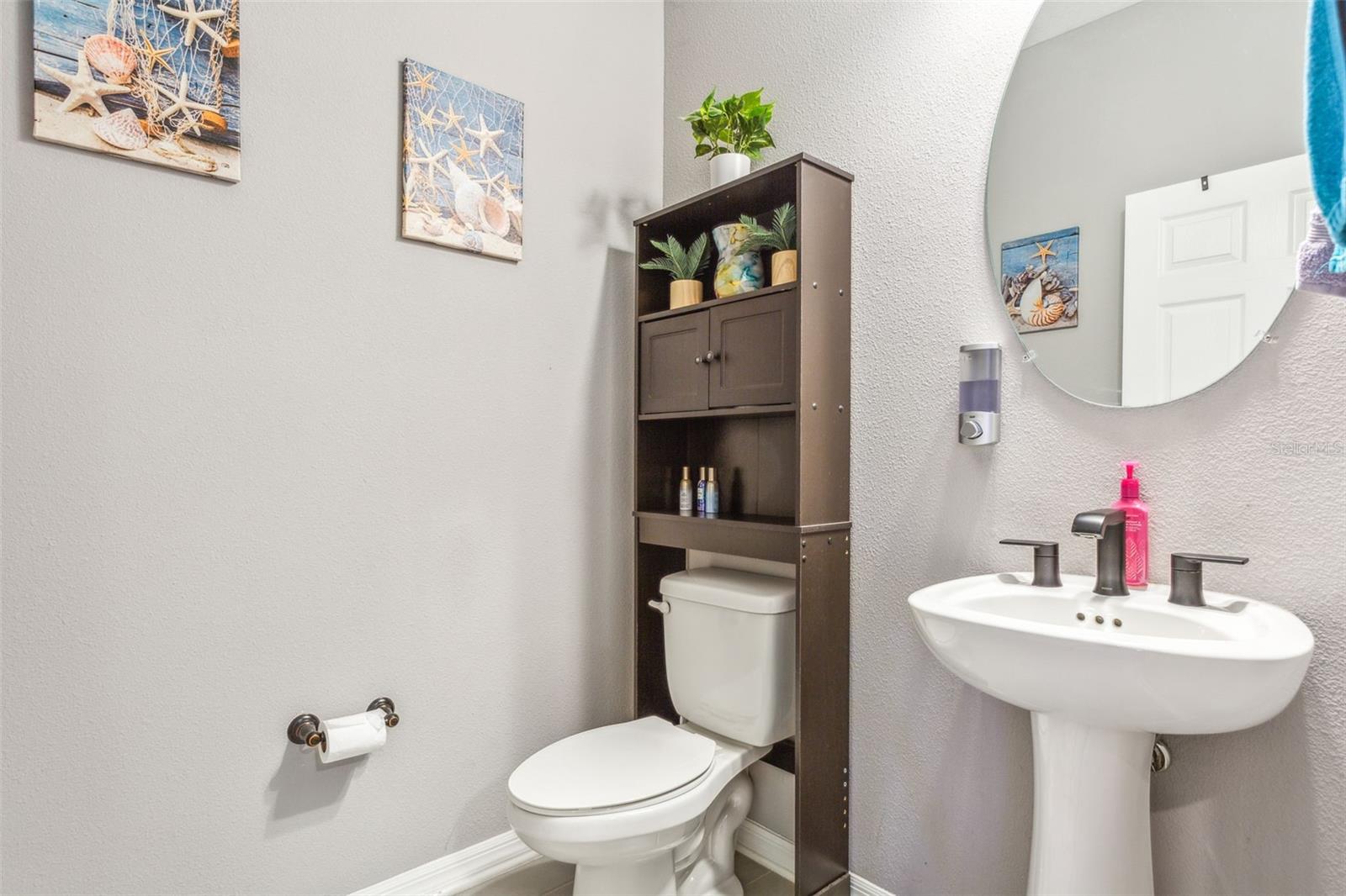 Image 16 of 46 For 29922 Southwell Lane