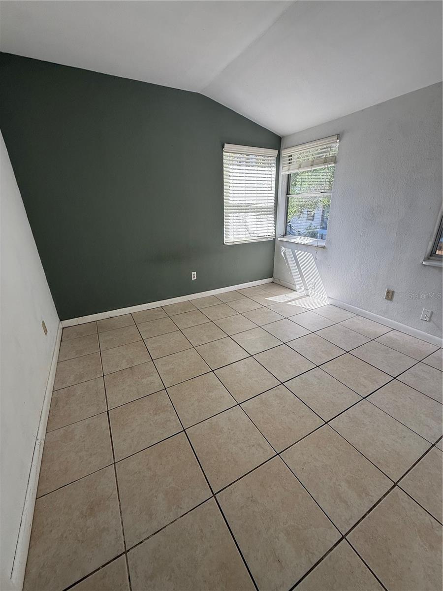 Image 3 of 14 For 345 22nd Avenue S B