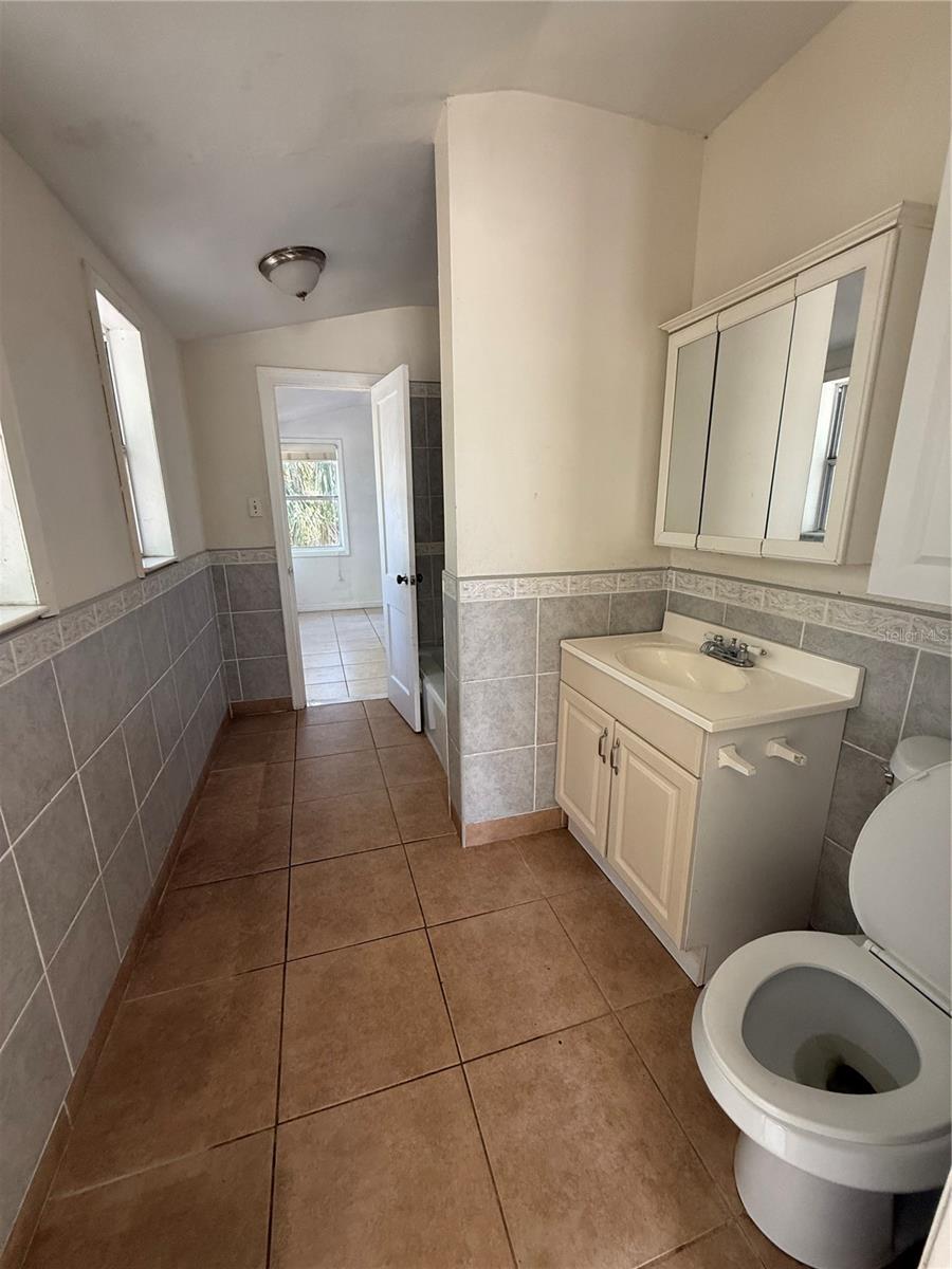 Image 4 of 14 For 345 22nd Avenue S B