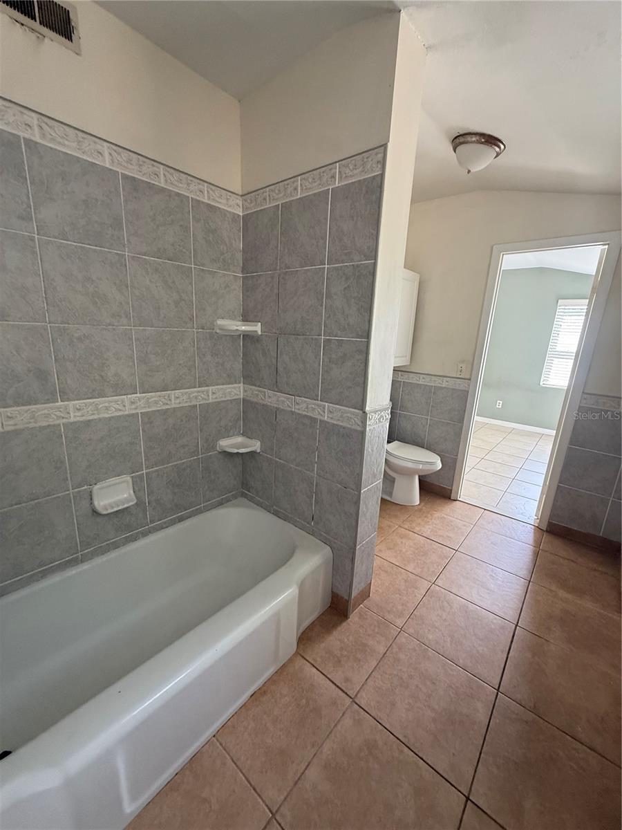 Image 5 of 14 For 345 22nd Avenue S B