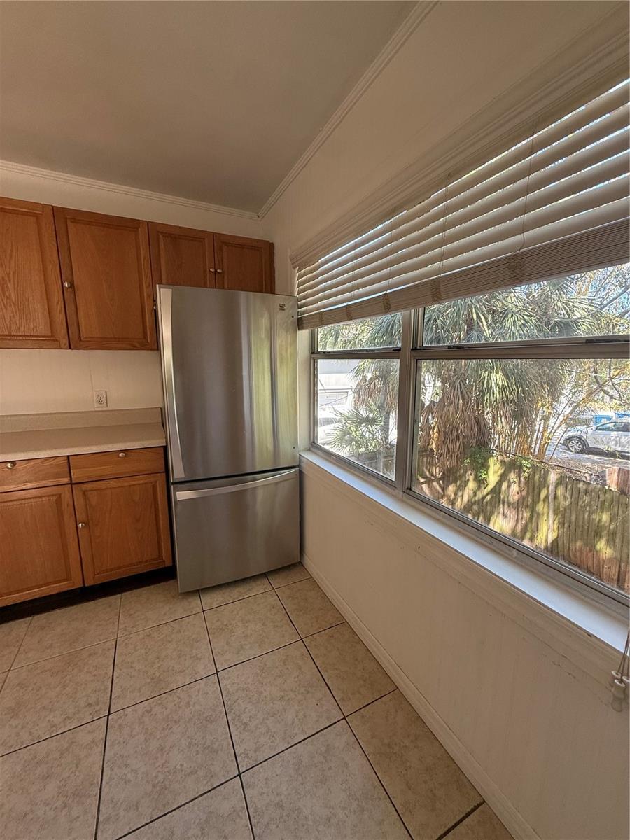 Image 7 of 14 For 345 22nd Avenue S B