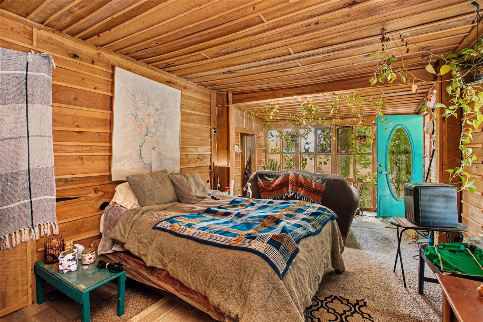 Image 12 of 32 For 8955 Lakeshore Drive