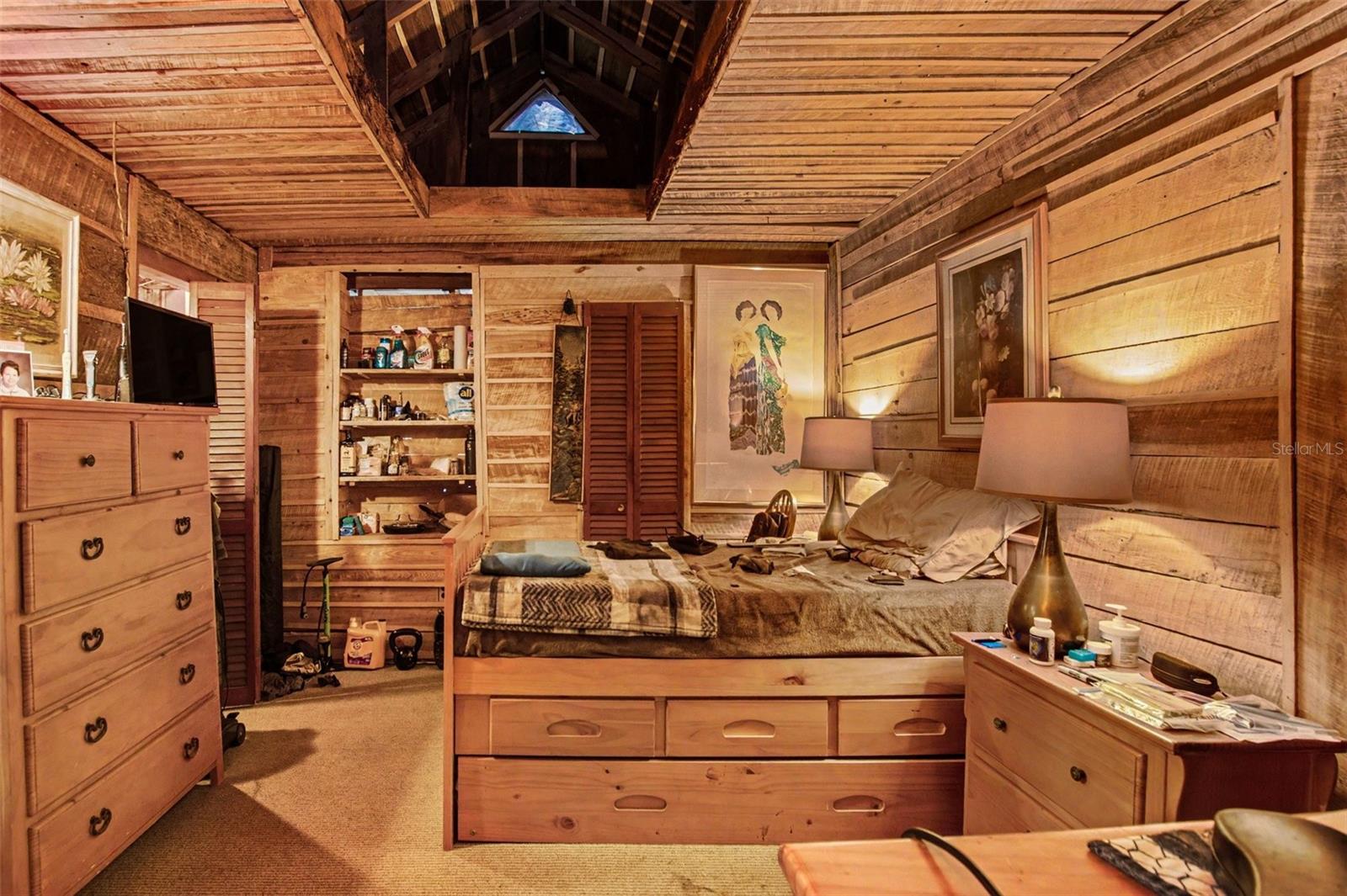 Image 14 of 32 For 8955 Lakeshore Drive