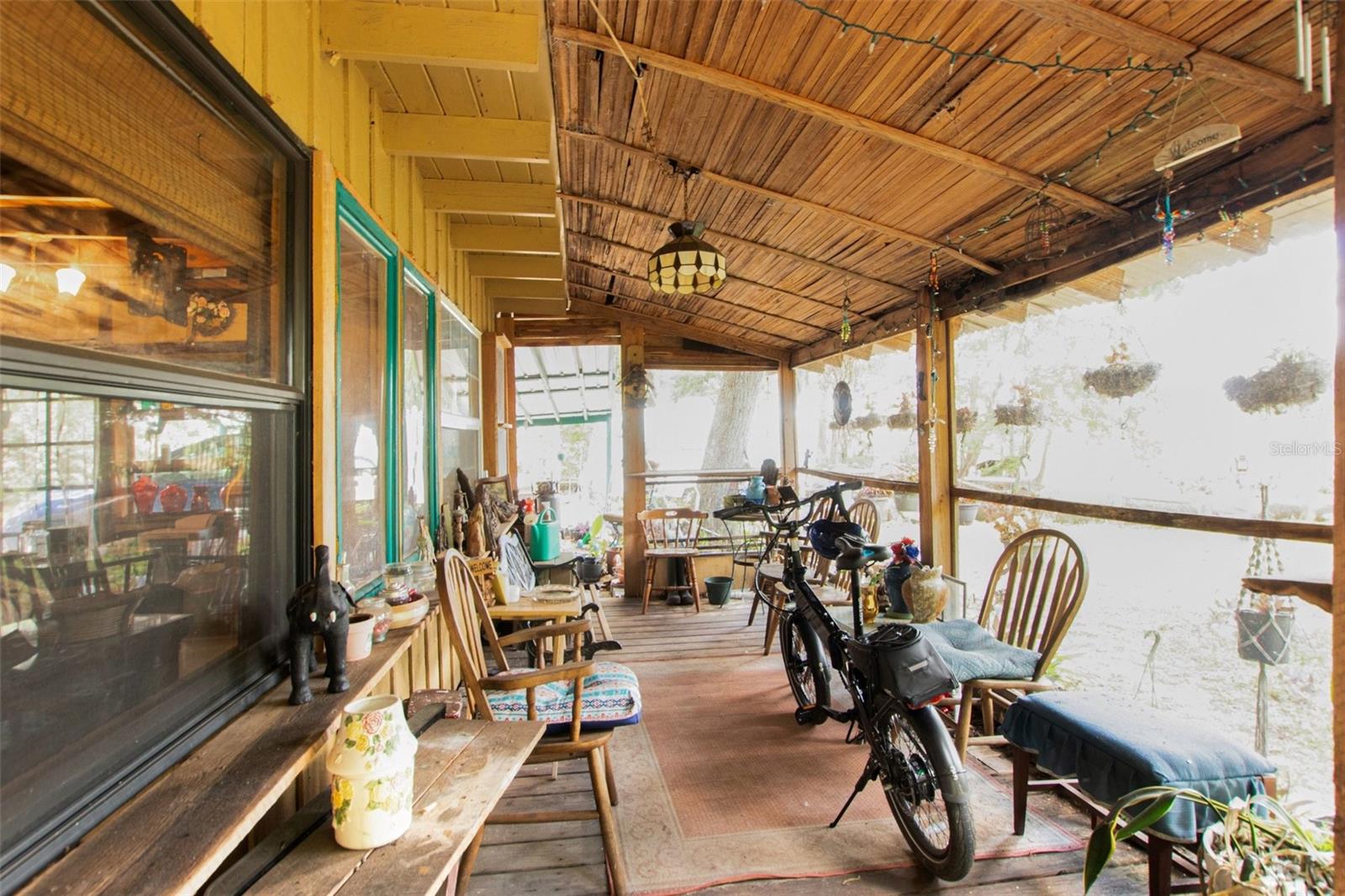 Image 19 of 32 For 8955 Lakeshore Drive