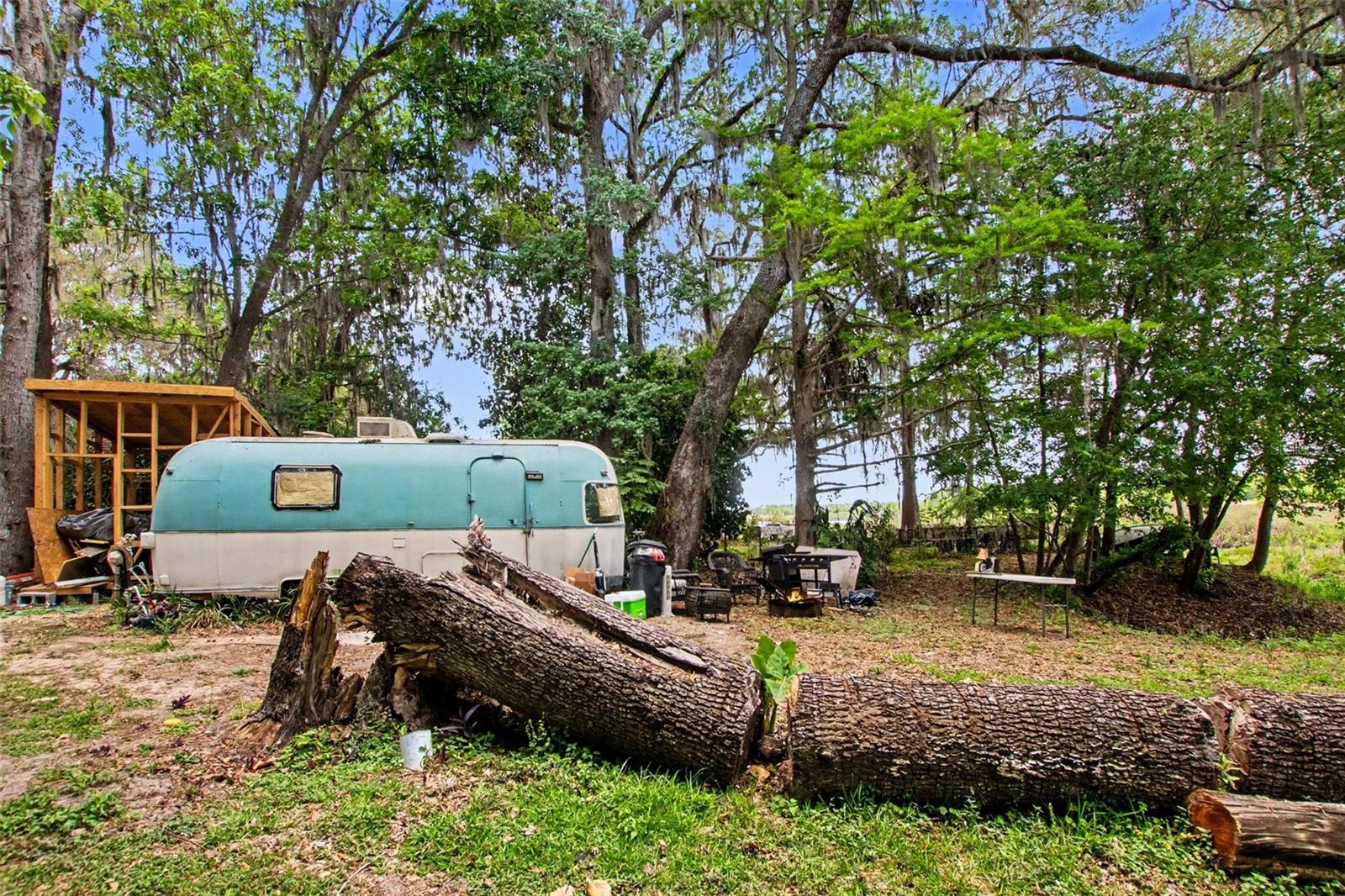 Image 23 of 32 For 8955 Lakeshore Drive