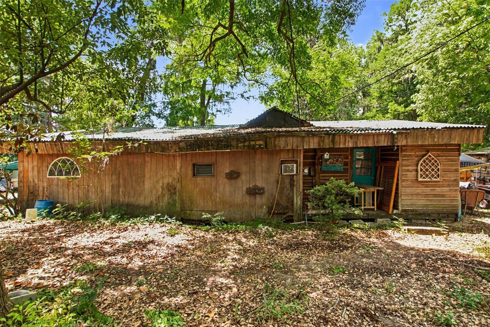 Image 24 of 32 For 8955 Lakeshore Drive