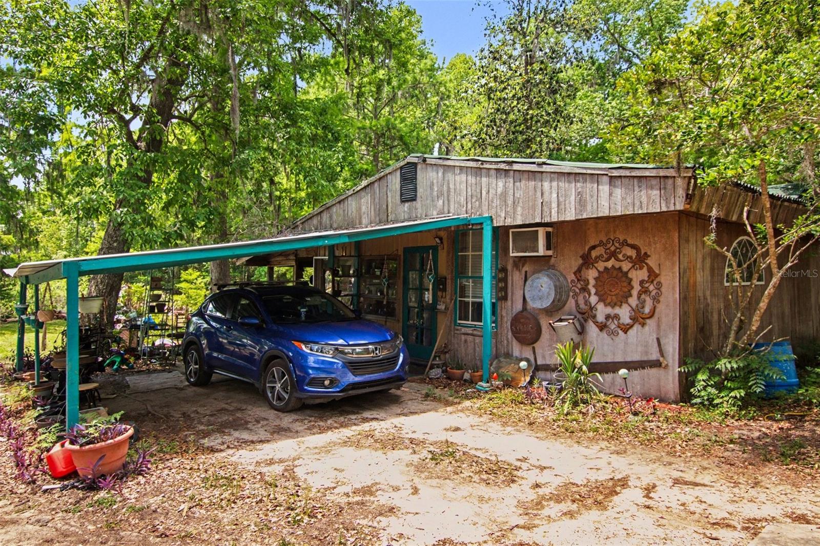 Image 26 of 32 For 8955 Lakeshore Drive