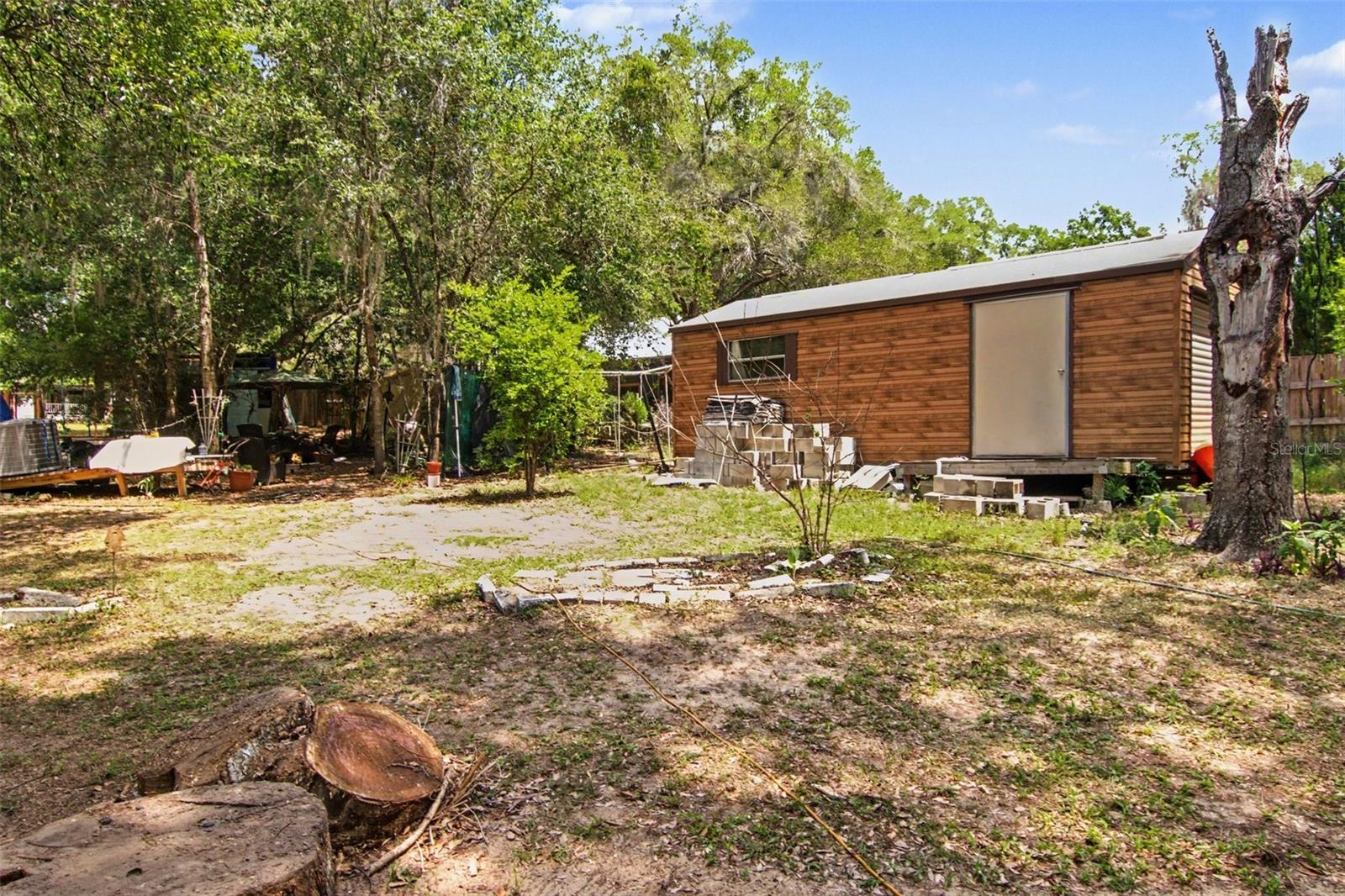 Image 27 of 32 For 8955 Lakeshore Drive