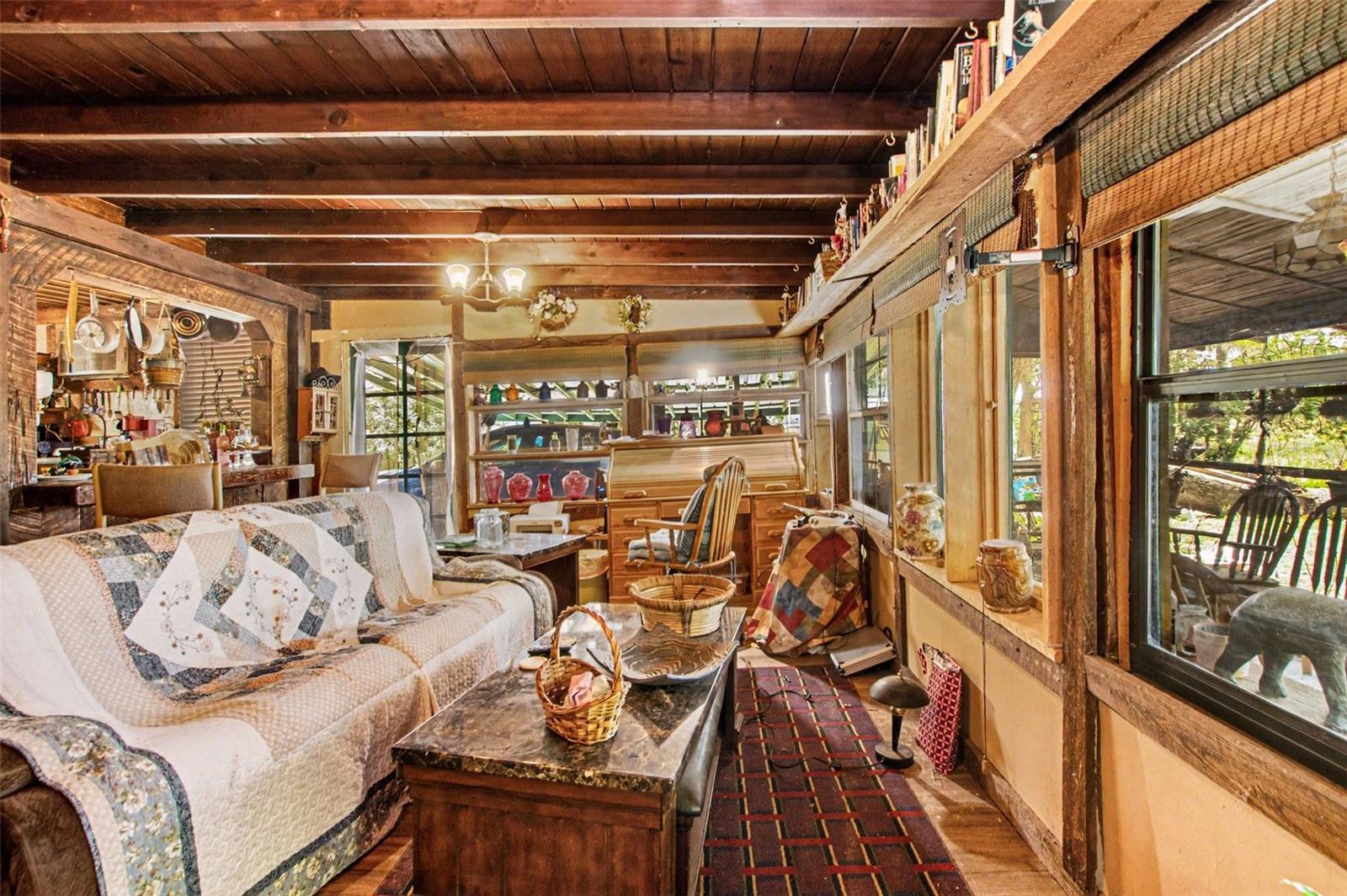 Image 5 of 32 For 8955 Lakeshore Drive