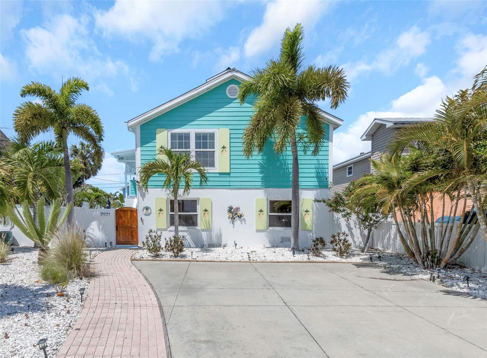 Details for 2921 Dupont Street S, GULFPORT, FL 33707