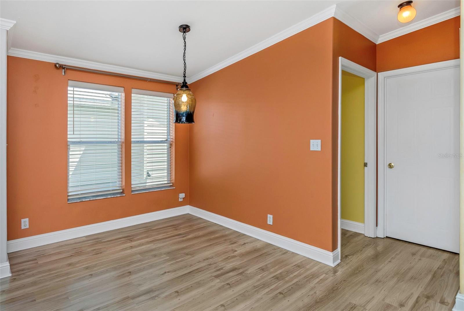 Image 15 of 80 For 2921 Dupont Street S