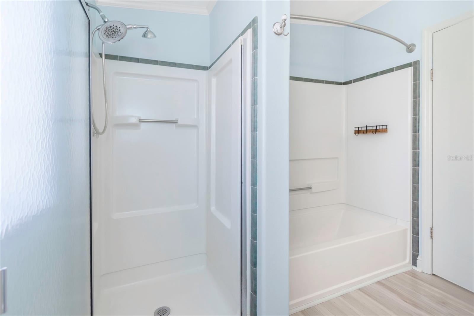 Image 37 of 80 For 2921 Dupont Street S