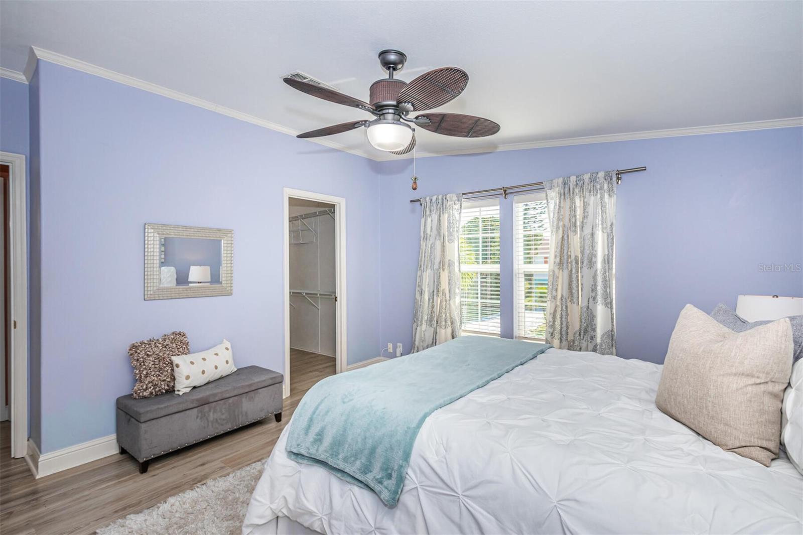 Image 46 of 80 For 2921 Dupont Street S