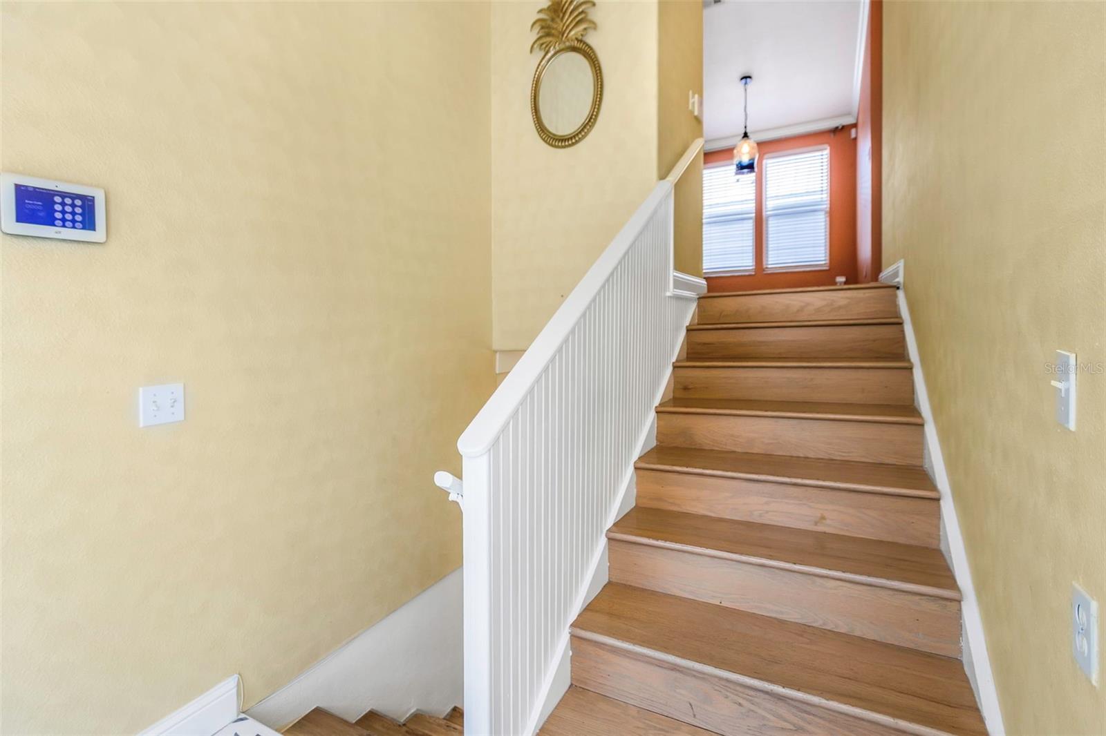 Image 5 of 80 For 2921 Dupont Street S