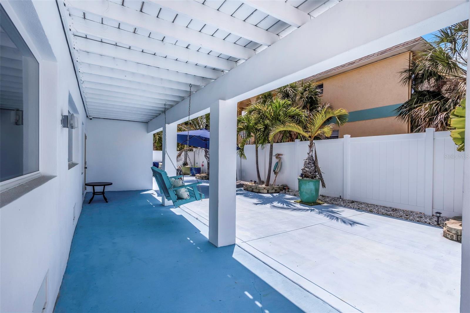 Image 60 of 80 For 2921 Dupont Street S