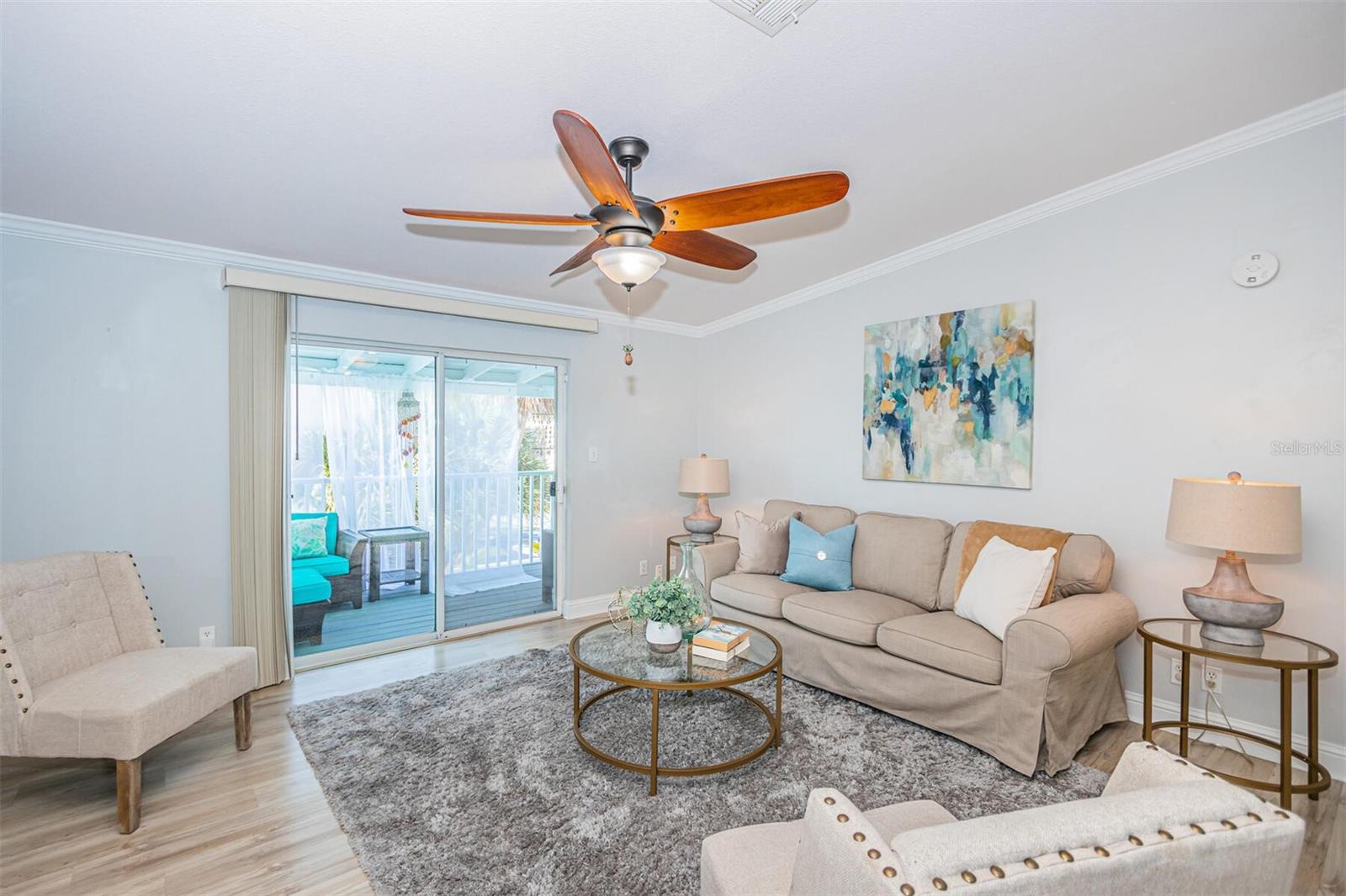 Image 9 of 80 For 2921 Dupont Street S