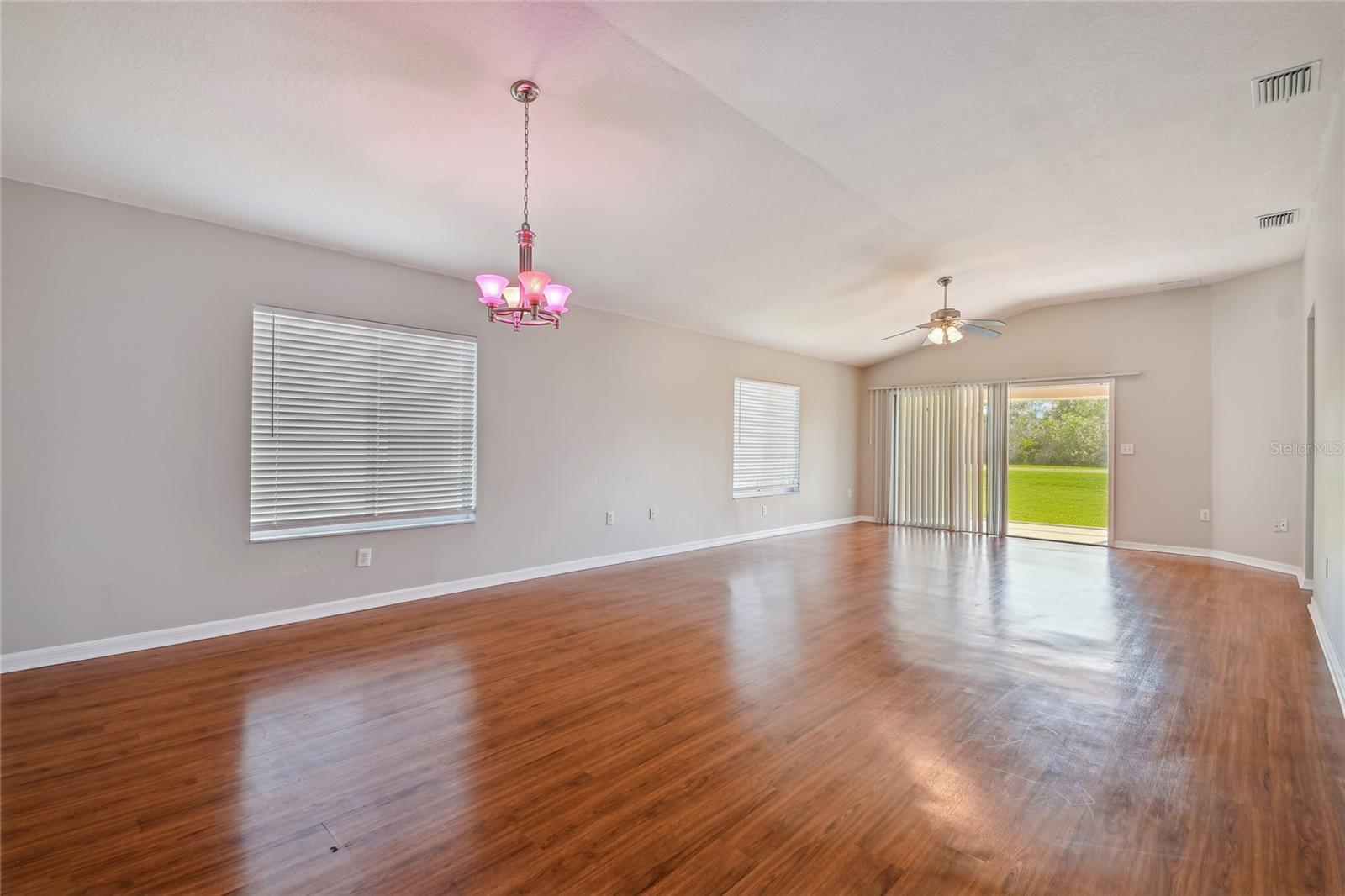 Image 12 of 40 For 18220 Portside Street