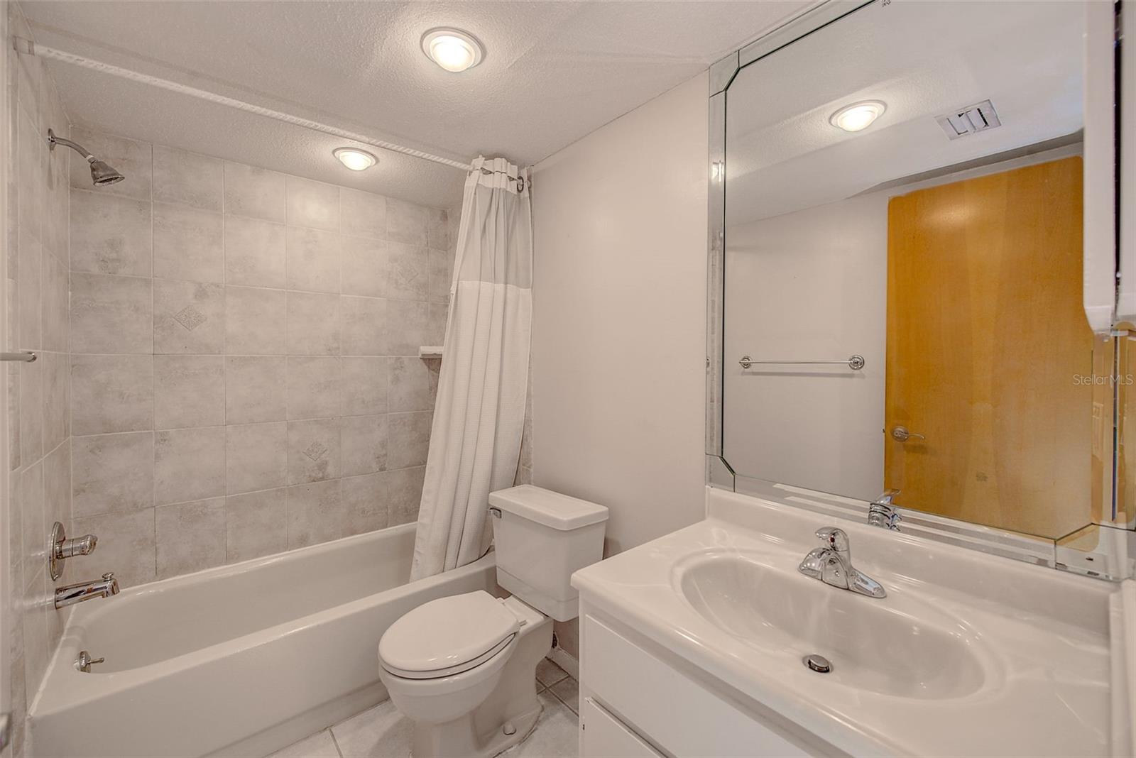 Image 24 of 42 For 12300 Park Boulevard 116