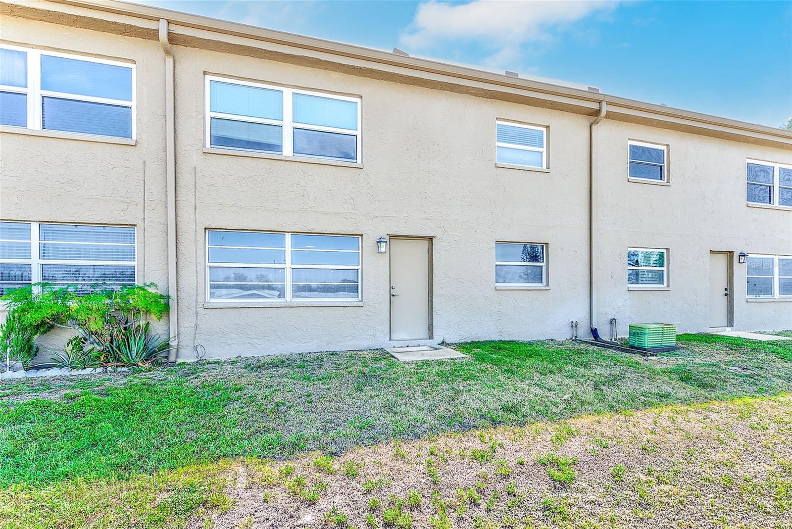 Image 29 of 42 For 12300 Park Boulevard 116