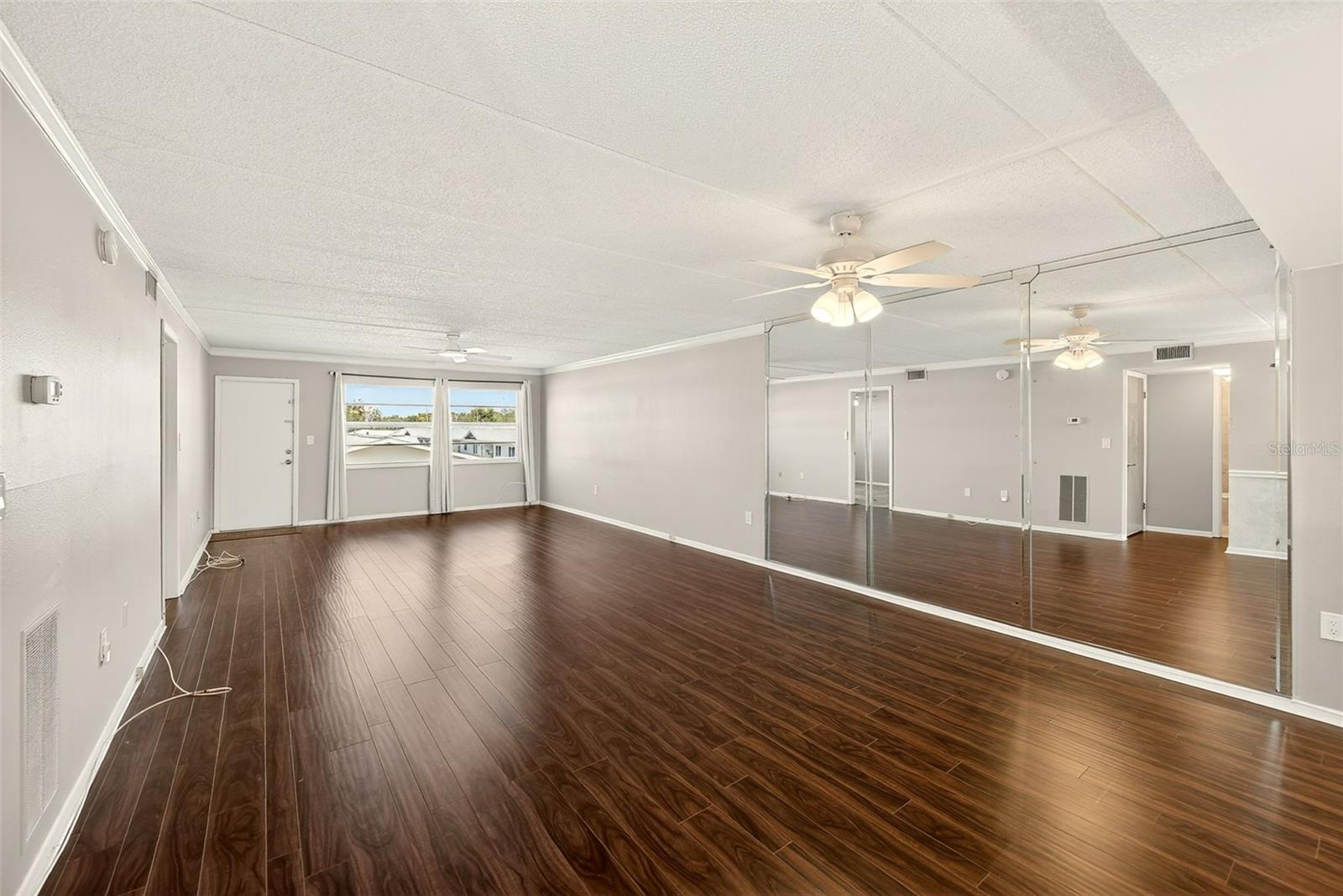 Image 3 of 42 For 12300 Park Boulevard 116