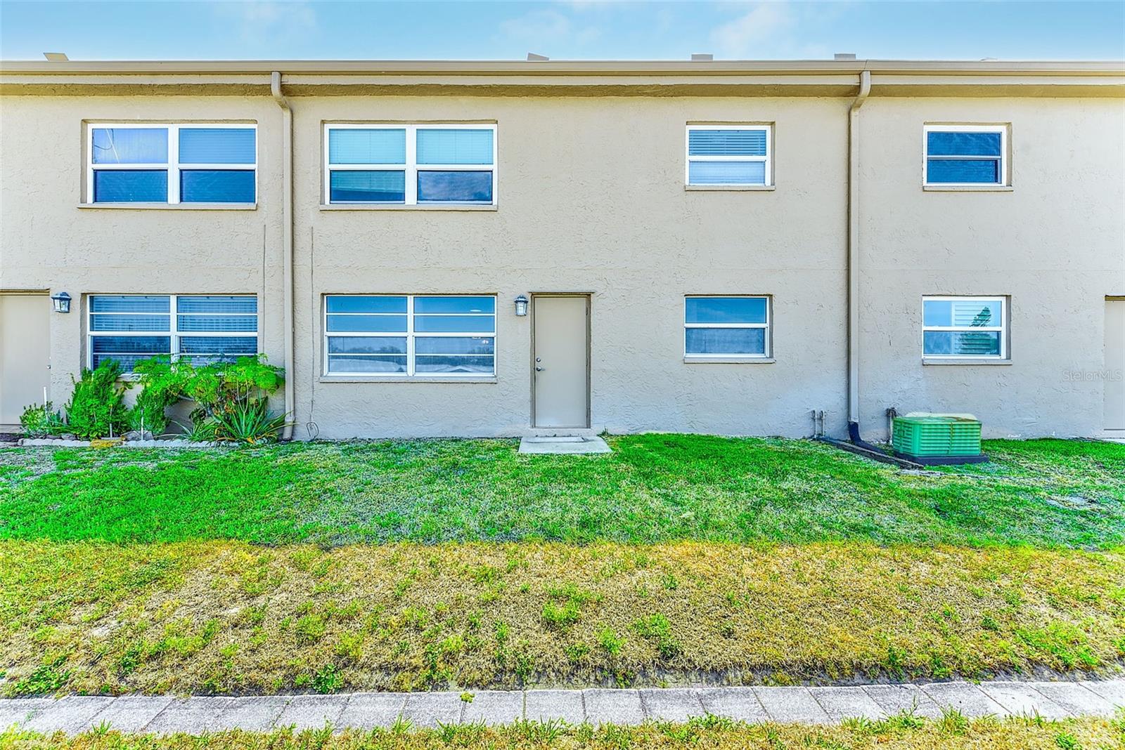 Image 30 of 42 For 12300 Park Boulevard 116