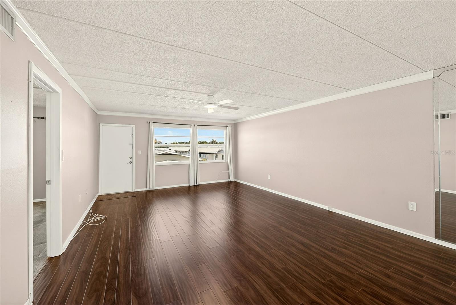 Image 7 of 42 For 12300 Park Boulevard 116