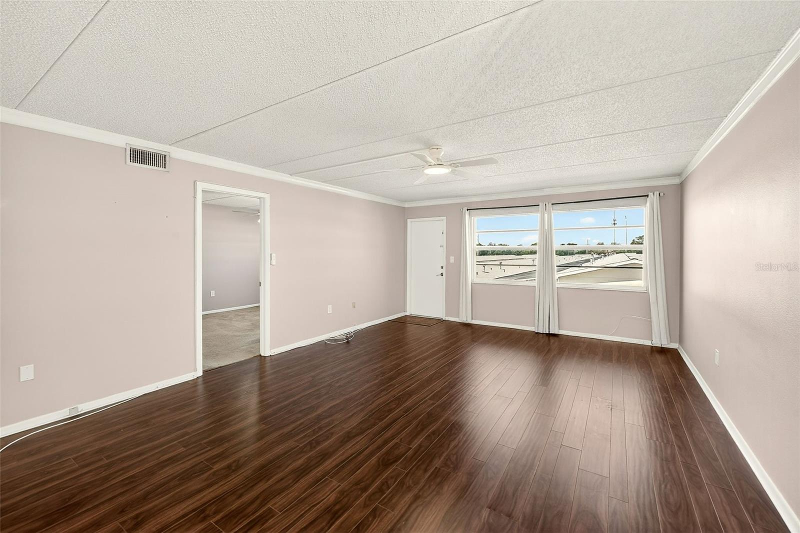 Image 8 of 42 For 12300 Park Boulevard 116