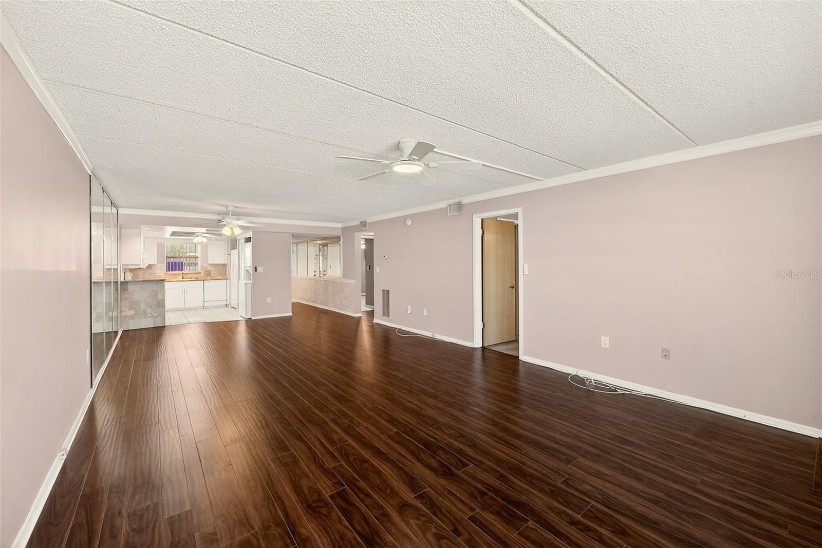 Image 9 of 42 For 12300 Park Boulevard 116