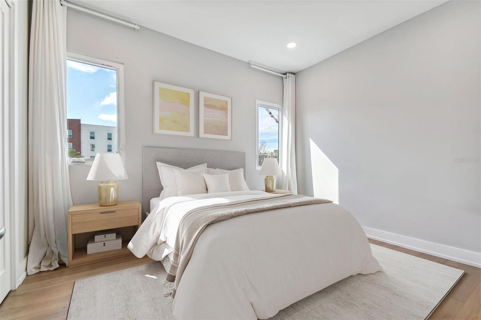 Image 22 of 31 For 370 6th Street S