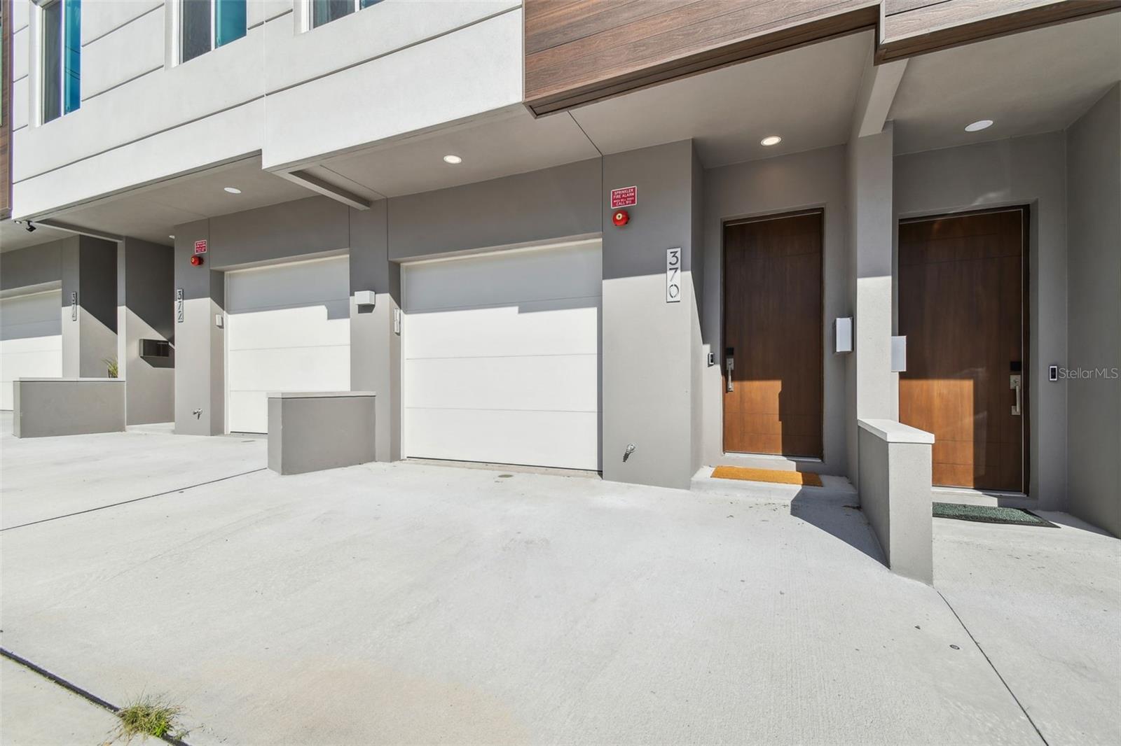 Image 4 of 31 For 370 6th Street S