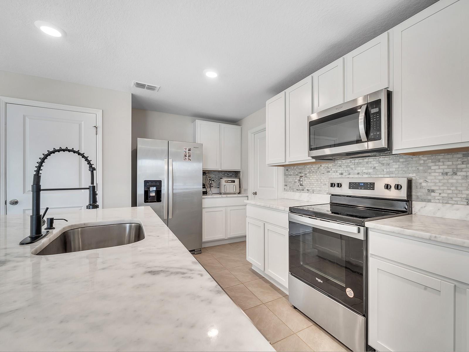 Image 20 of 33 For 3117 Rock Sound Street