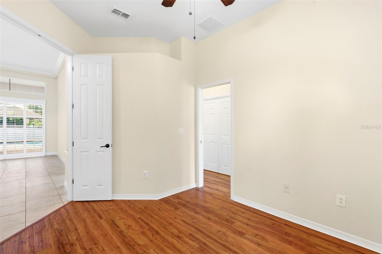 Image 18 of 95 For 20929 Siena Lake Road