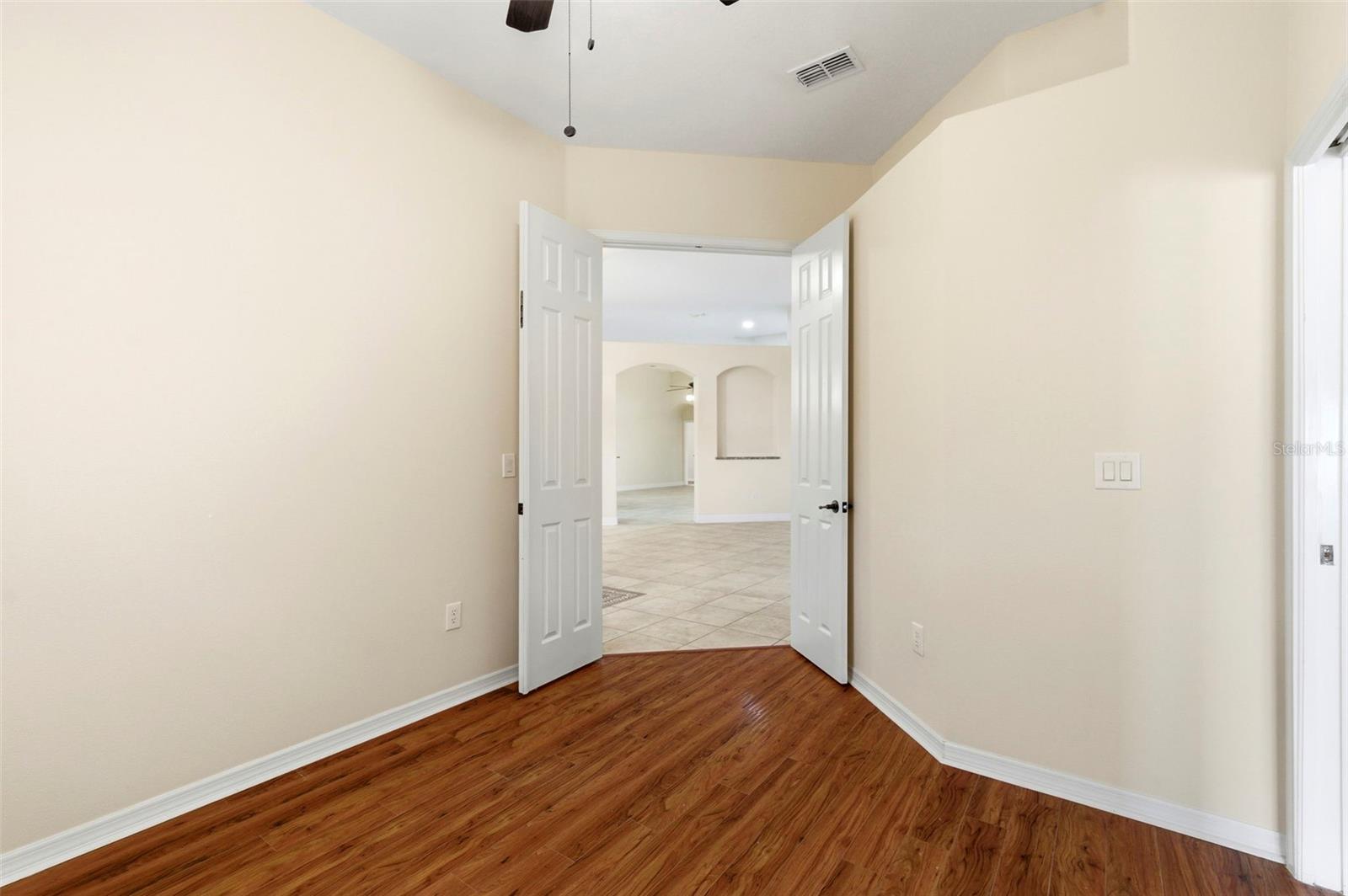 Image 19 of 95 For 20929 Siena Lake Road