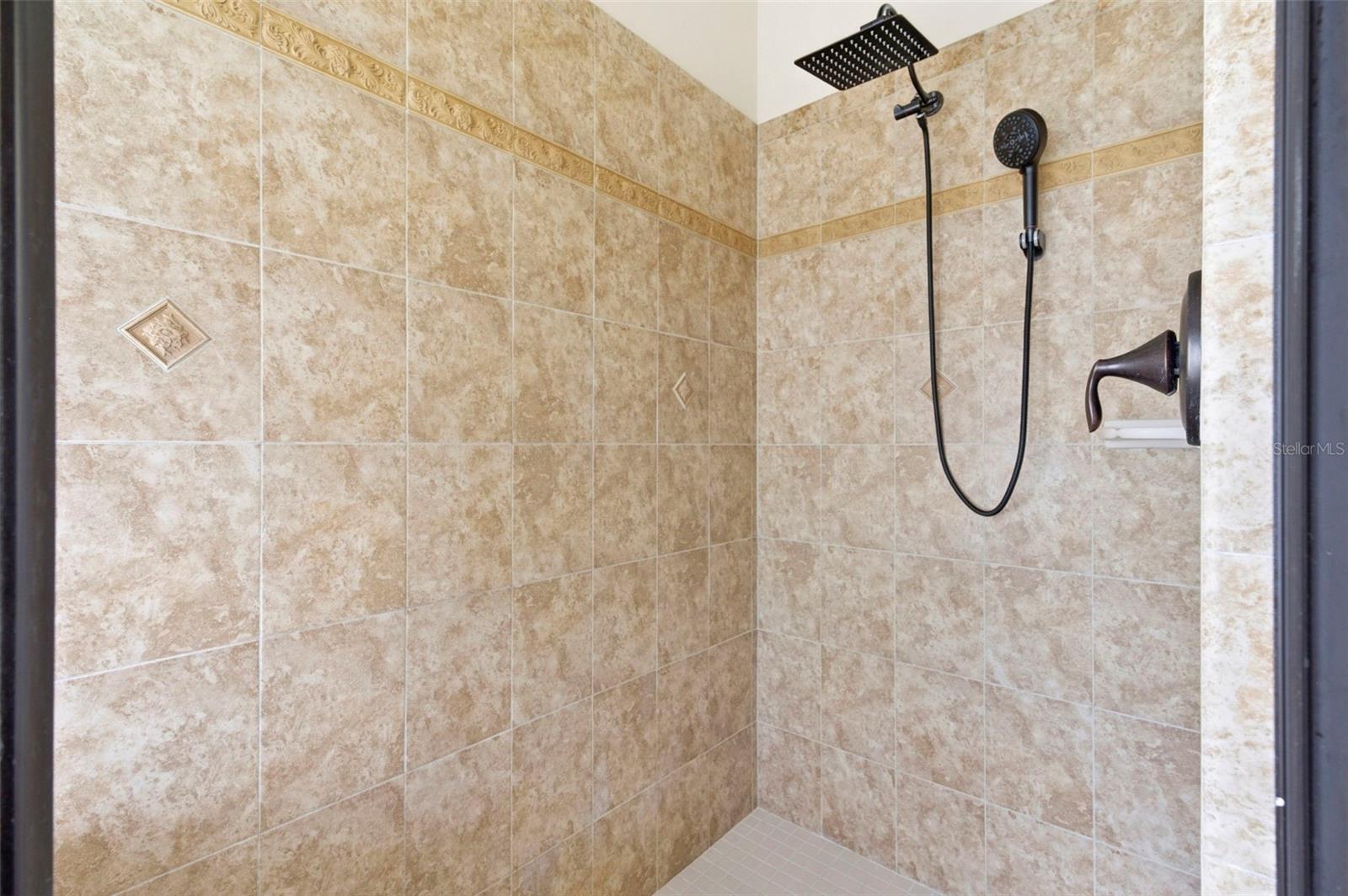 Image 28 of 95 For 20929 Siena Lake Road