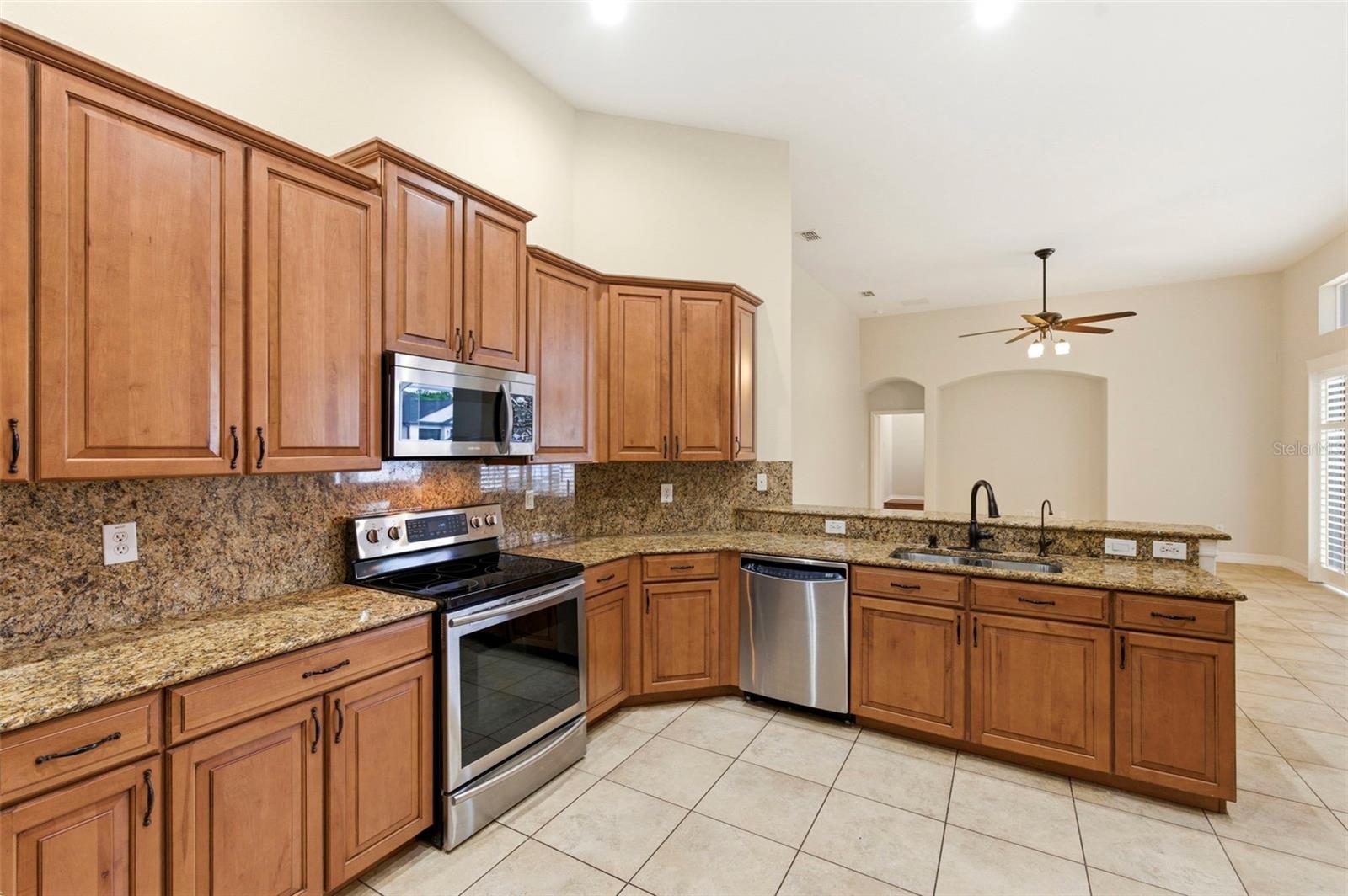 Image 30 of 95 For 20929 Siena Lake Road