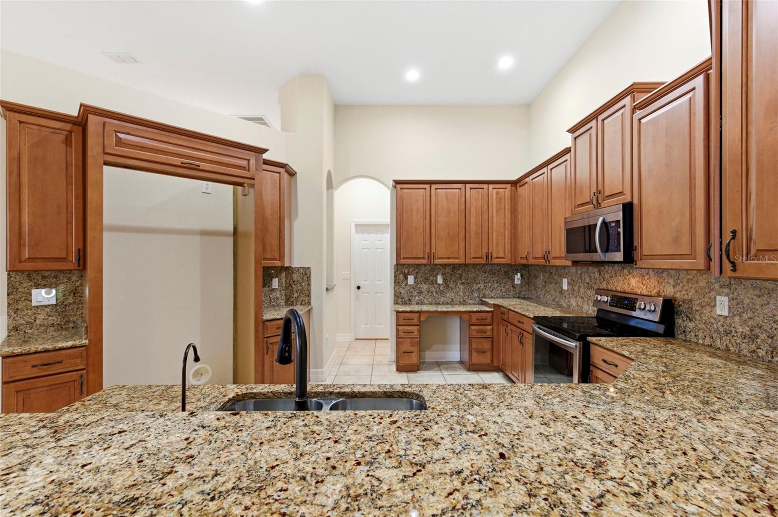 Image 35 of 95 For 20929 Siena Lake Road