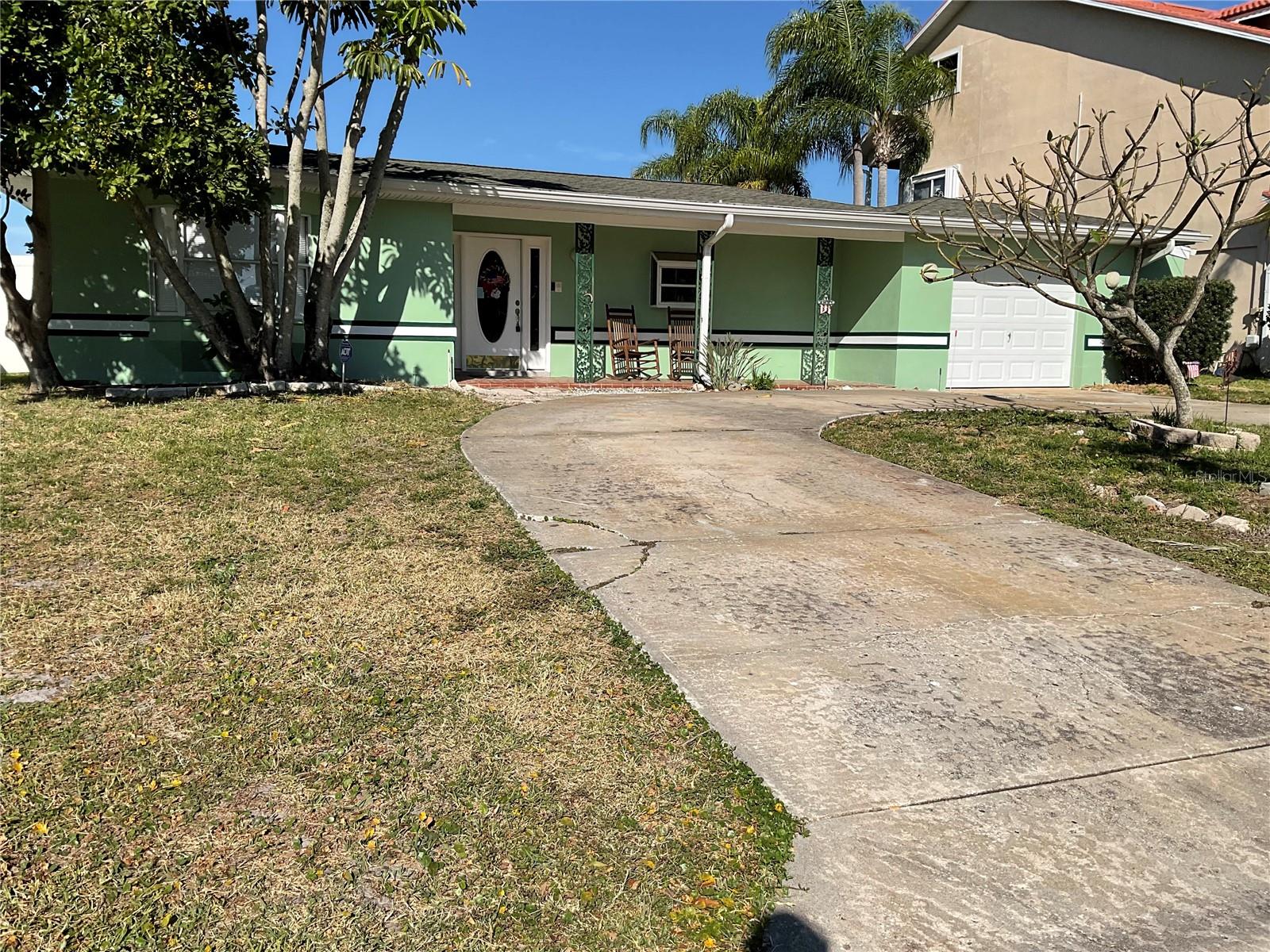 Details for 300 Driftwood Drive W, PALM HARBOR, FL 34683