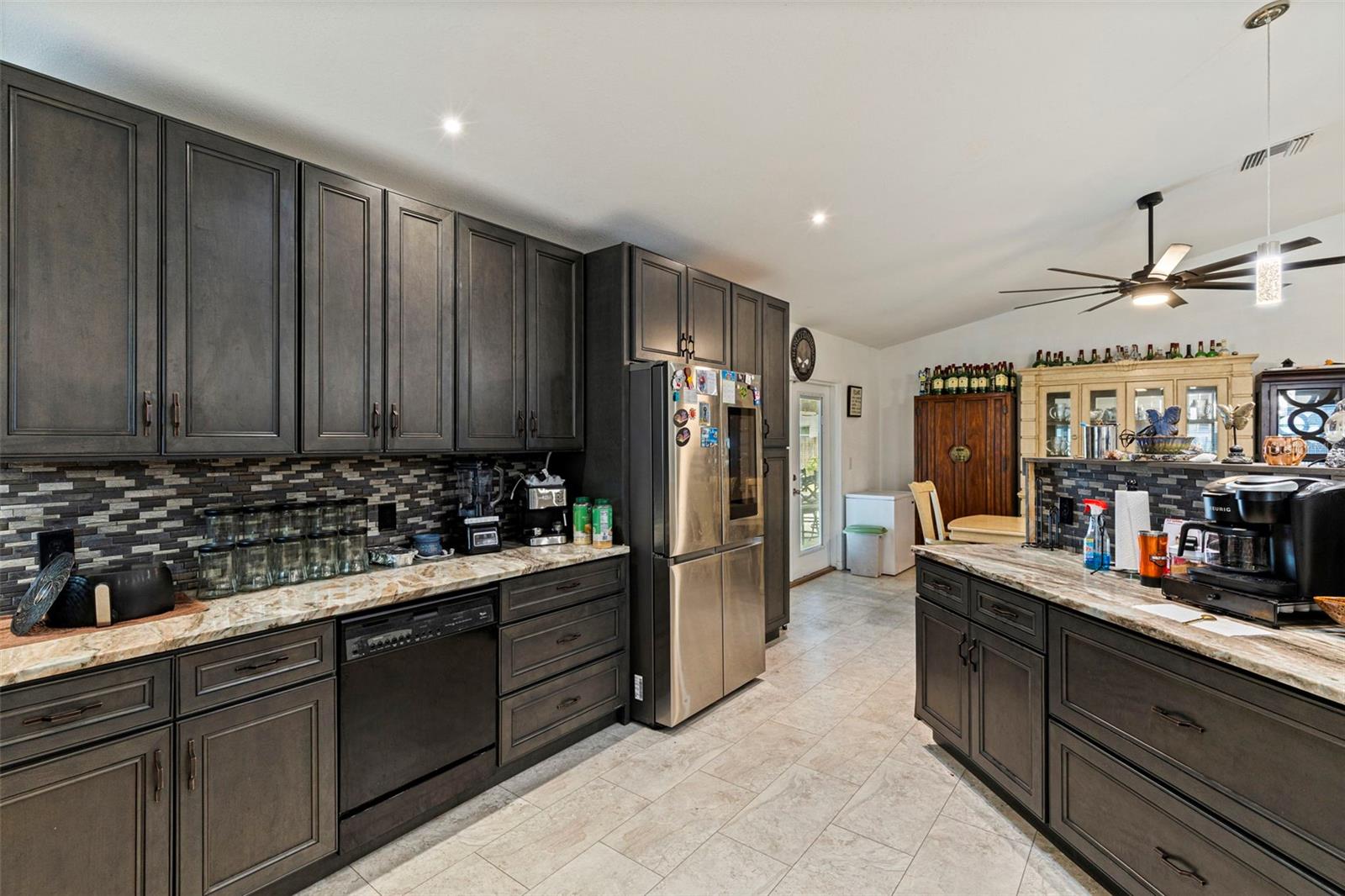 Image 15 of 42 For 649 16th Street Nw