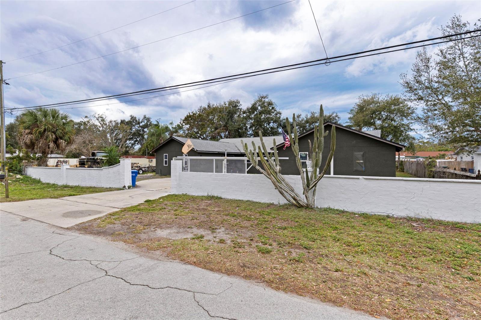 Image 2 of 42 For 649 16th Street Nw