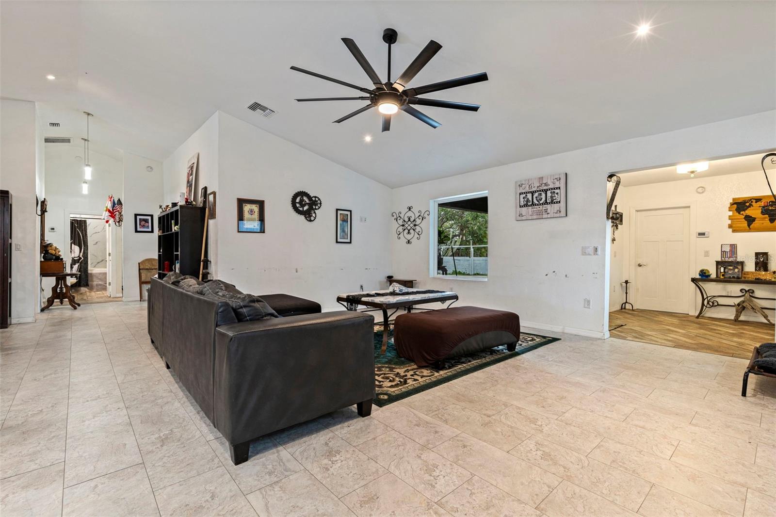 Image 8 of 42 For 649 16th Street Nw