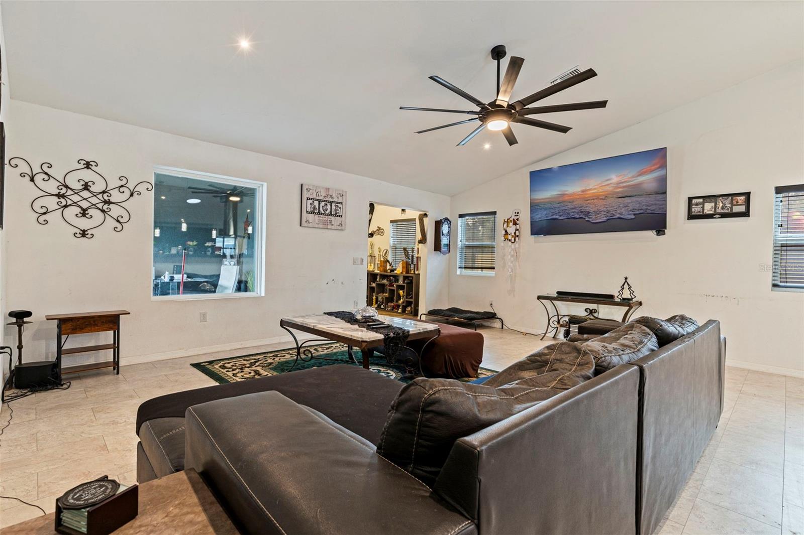 Image 9 of 42 For 649 16th Street Nw