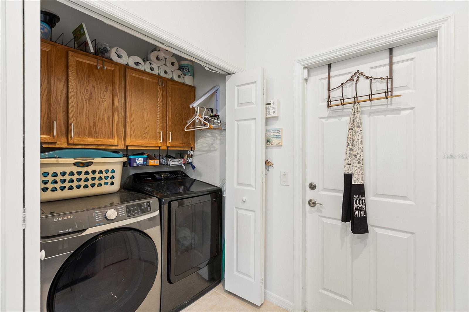 Image 34 of 52 For 1824 Zoe Court