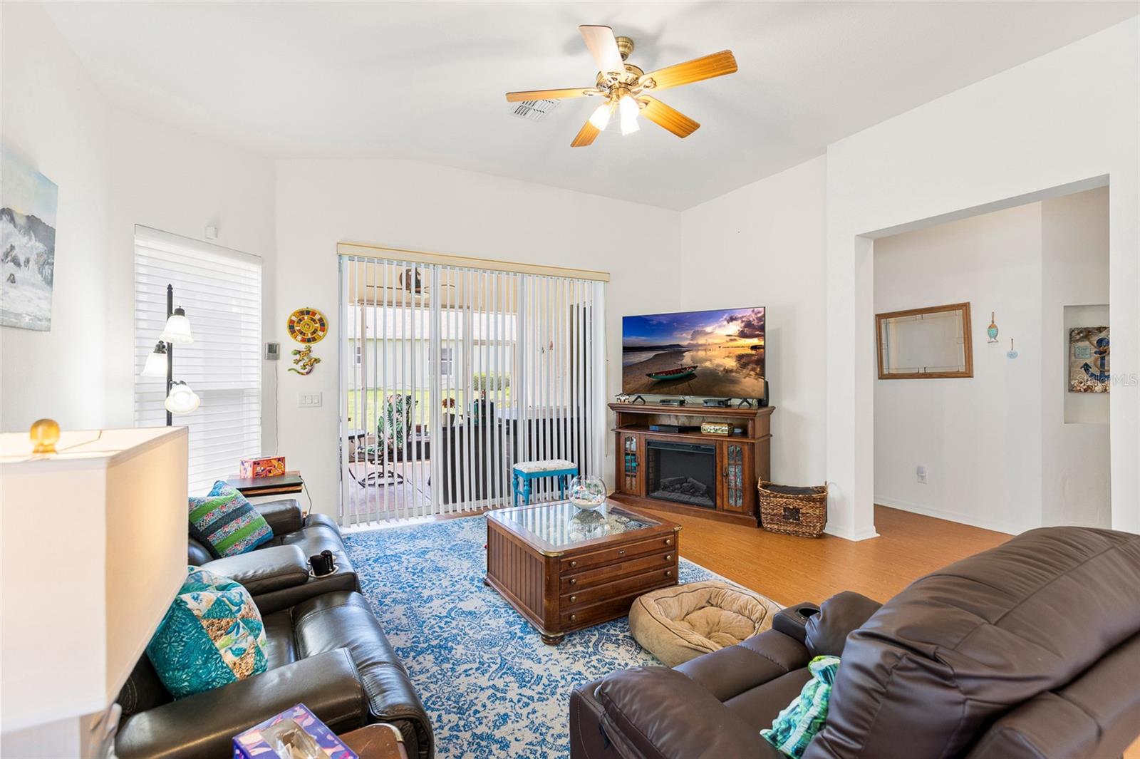 Image 7 of 52 For 1824 Zoe Court