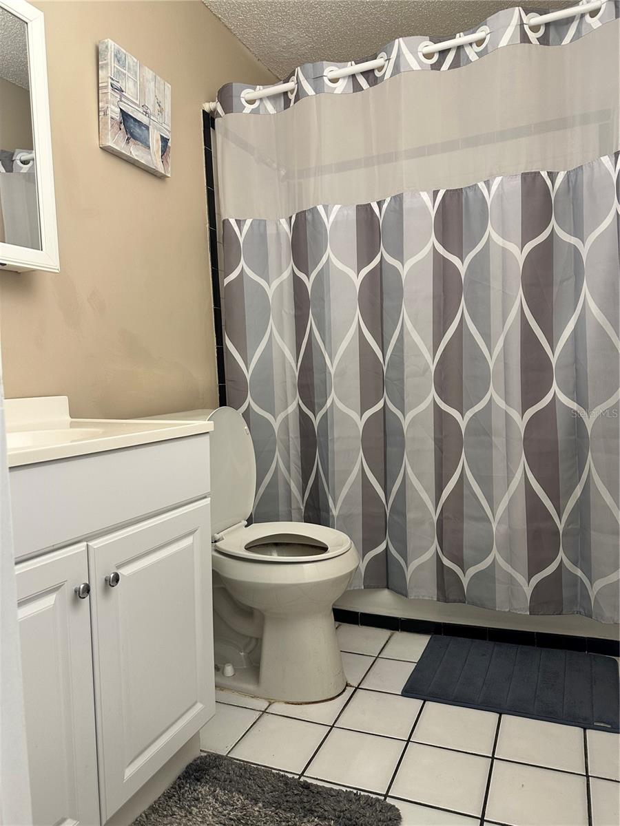 Image 27 of 59 For 4215 Bay Drive 1707a