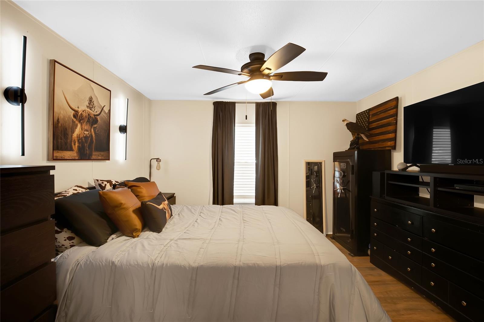 Image 13 of 26 For 5224 Shadyglen Drive