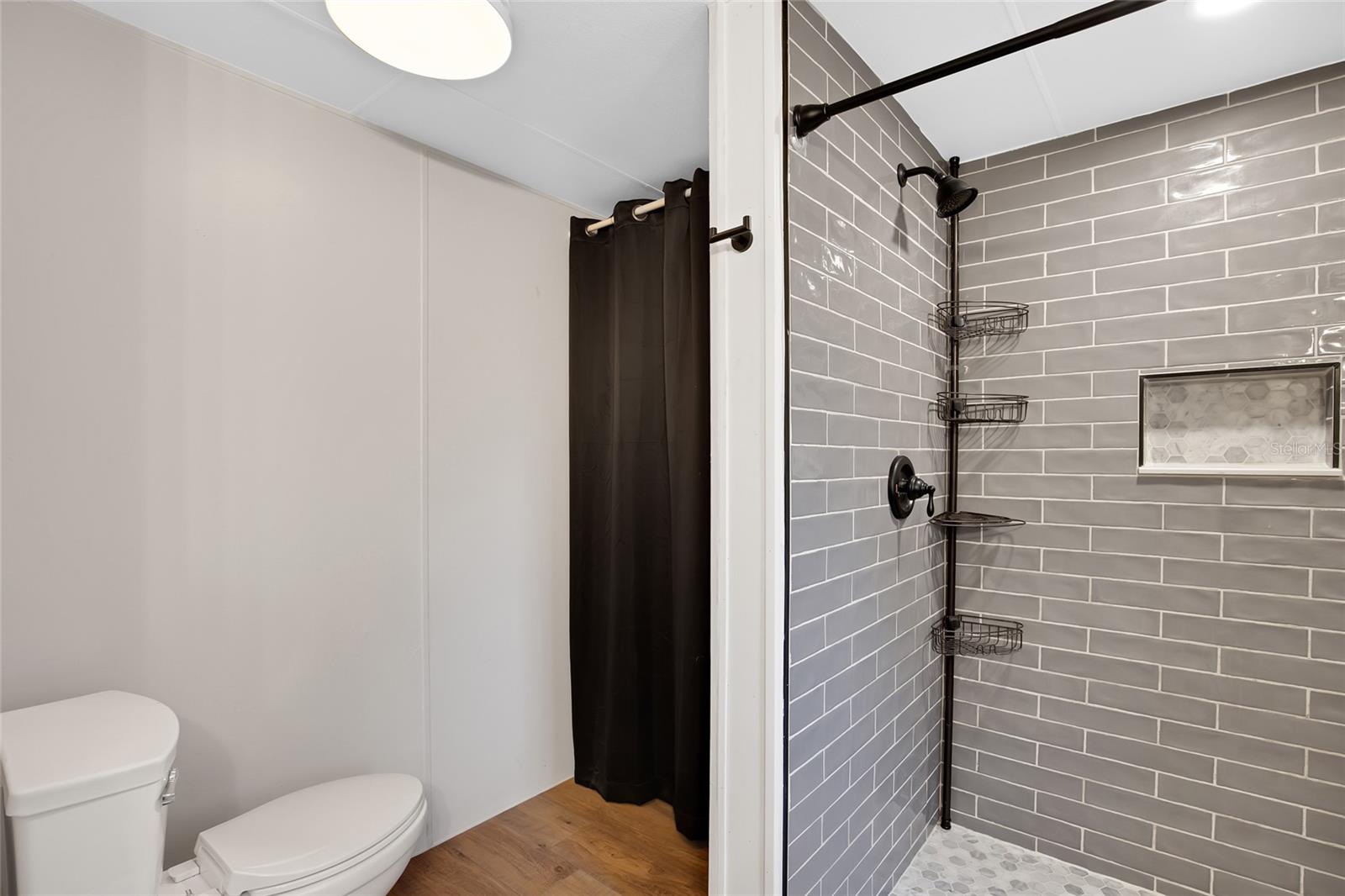 Image 16 of 26 For 5224 Shadyglen Drive